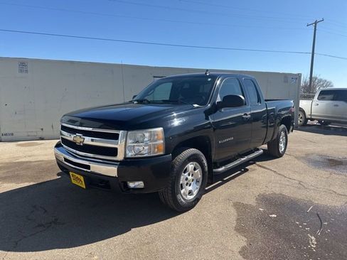 Used 2011 Chevrolet Silverado 1500 LT w/ All-Star Edition image 3