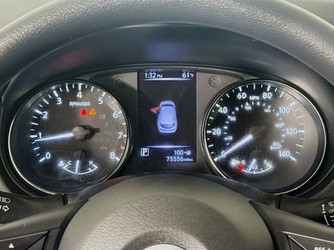 Used 2018 Nissan Rogue Sport S image 16