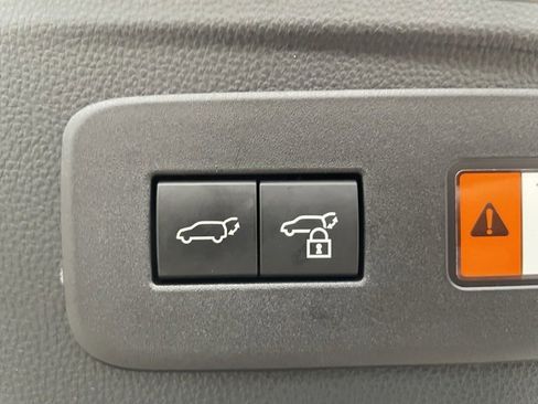 Used 2024 Lexus GX 550 image 30