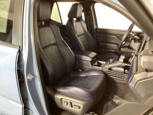 Used 2026 Toyota 4Runner Platinum AWD/4WD image 37