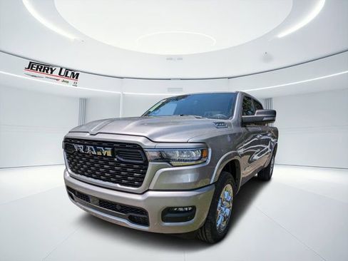 New 2026 RAM 1500 4x4 Crew Cab image 6