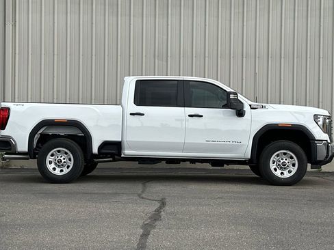 New 2026 GMC Sierra 2500 Pro w/ Convenience Package AWD/4WD image 3