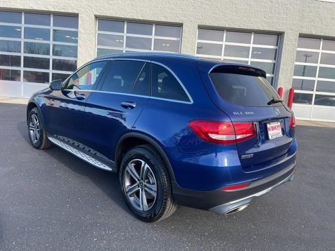 Used 2018 Mercedes-Benz GLC 300 4MATIC image 4