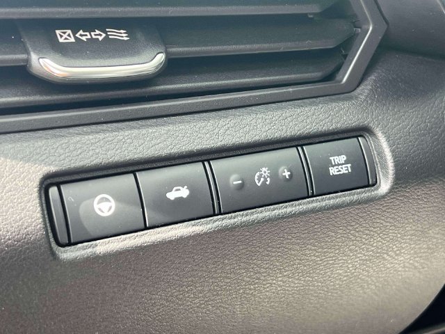 Used 2021 Nissan Altima 2.5 Platinum AWD/4WD image 21