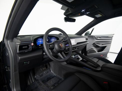 Certified 2025 Porsche Macan 4 Electric image 16