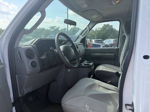 Used 2012 Ford E-350 and Econoline 350 XLT RWD image 10