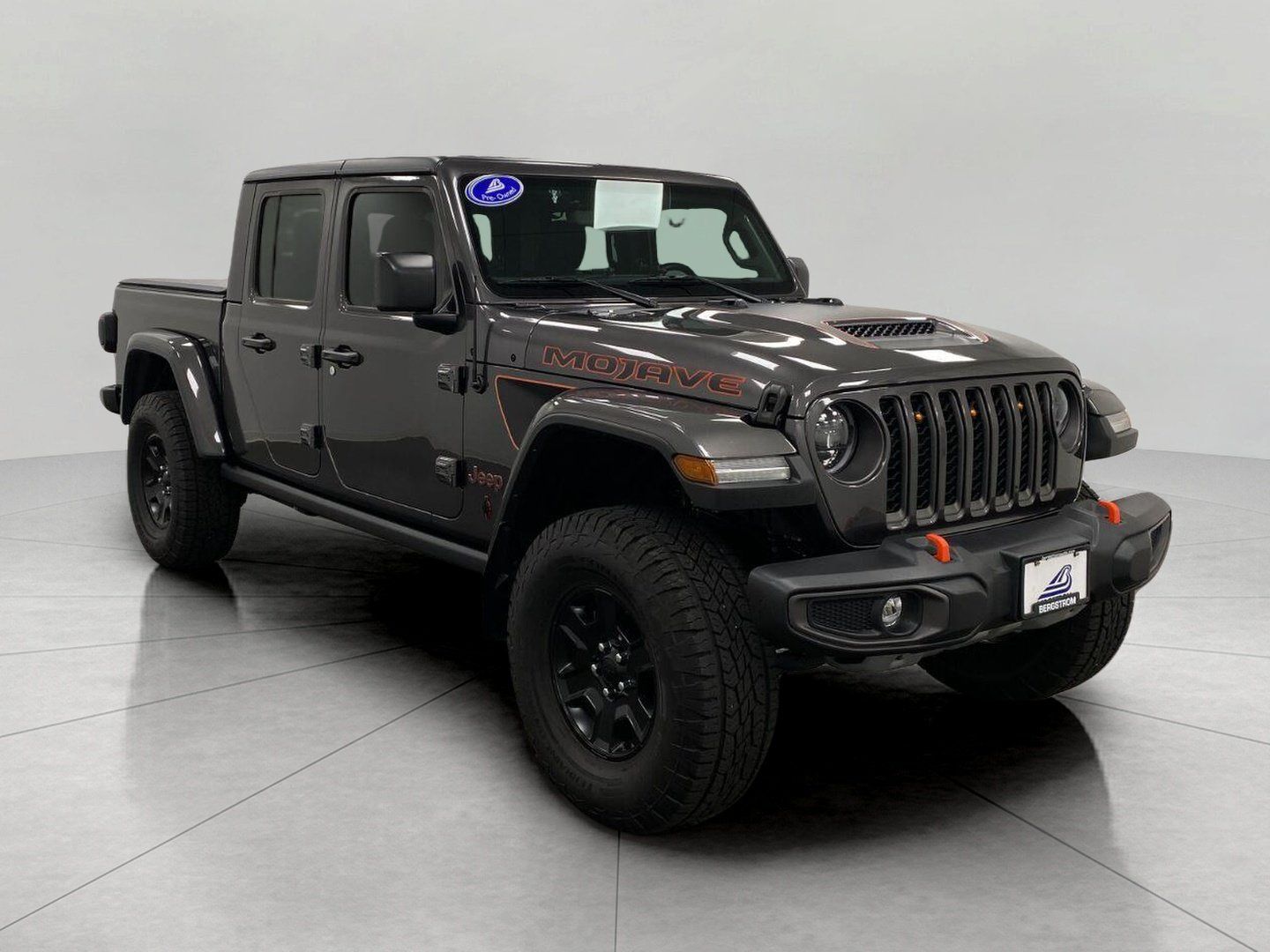 Used 2023 Jeep Gladiator Mojave w/ LED Lighting Group AWD/4WD image 1