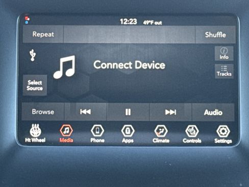 Used 2019 Jeep Cherokee Latitude Plus w/ Cold Weather Group image 22