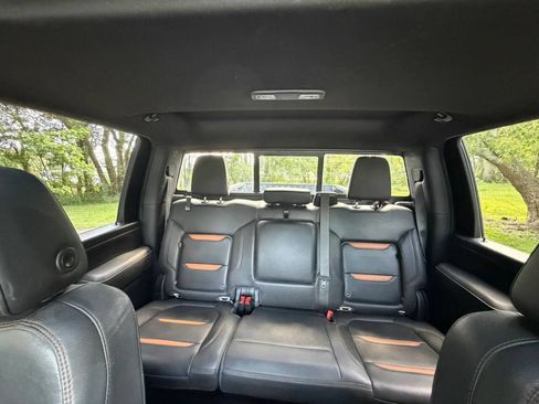 Used 2021 GMC Sierra 2500 AT4 w/ AT4 Premium Plus Package AWD/4WD image 38