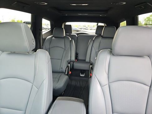 Used 2024 Buick Enclave Essence w/ Experience Buick Package image 28