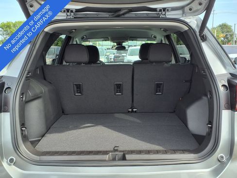 Used 2024 Chevrolet Equinox LT FWD image 11