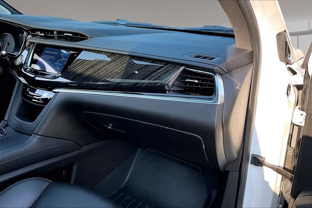 Used 2021 Cadillac XT6 Premium Luxury FWD image 16