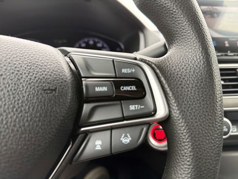 Used 2019 Honda Accord LX image 28