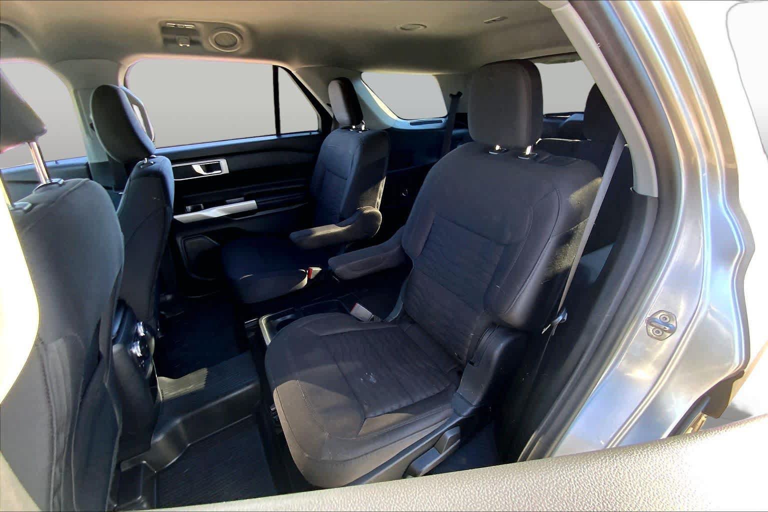 Used 2021 Ford Explorer XLT AWD/4WD image 20
