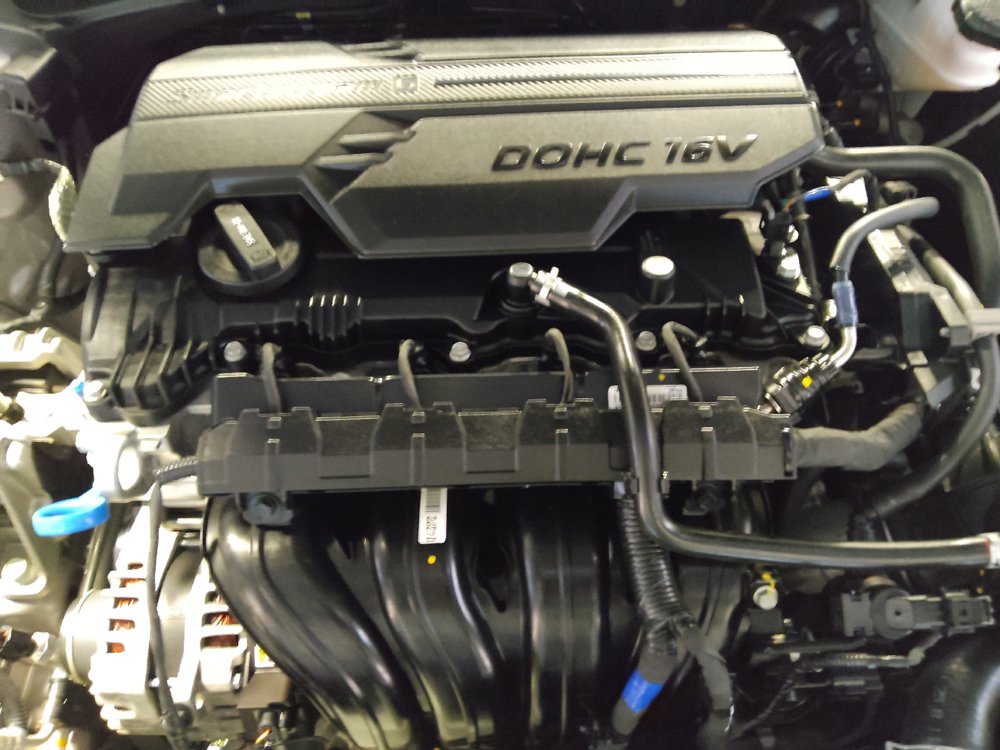 Used 2025 Hyundai Elantra Limited FWD image 30
