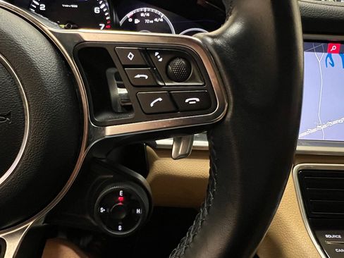 Used 2018 Porsche Panamera 4 w/ Premium Package Plus image 19