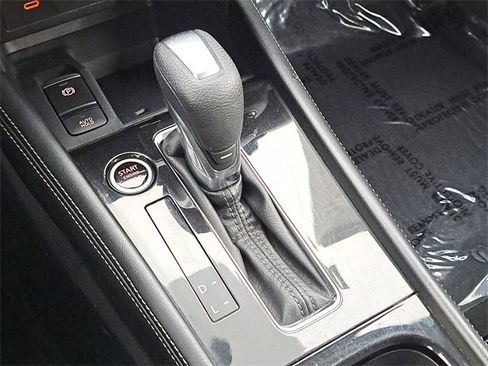 Used 2024 Nissan Kicks SR w/ SR Premium Package image 17