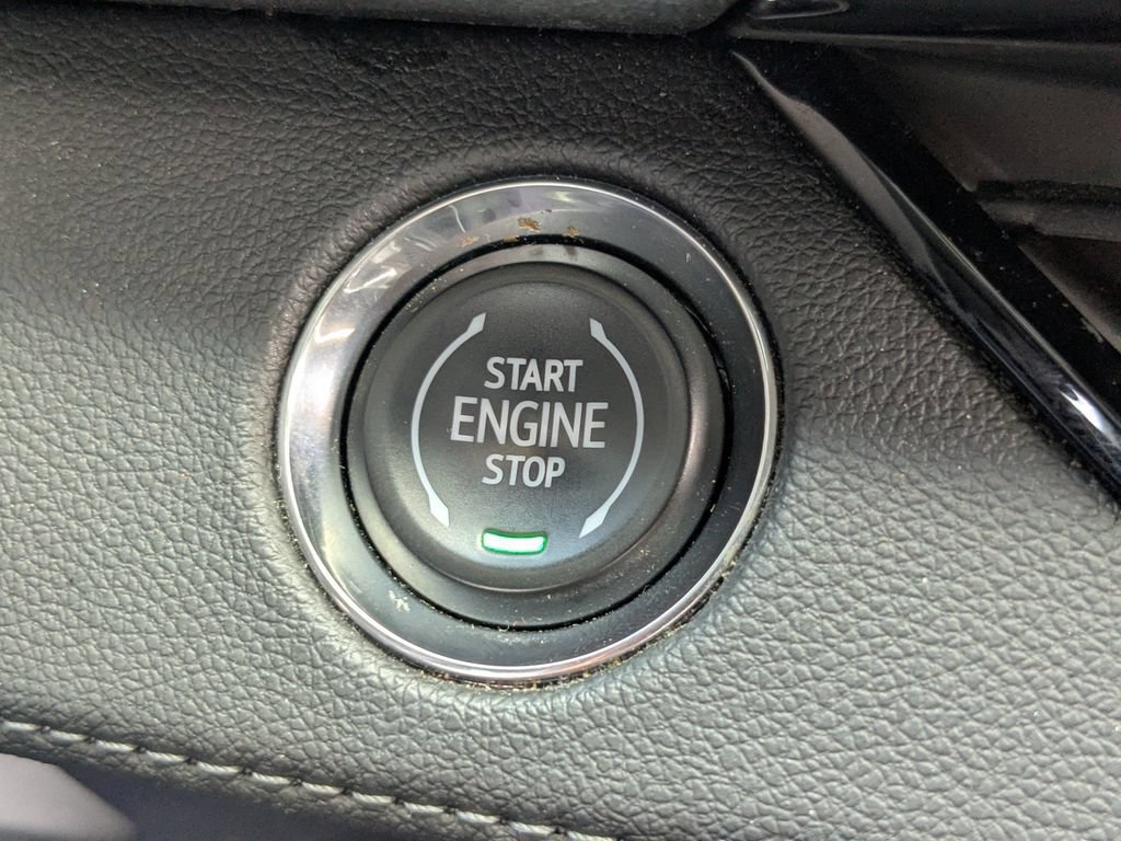 Used 2025 Buick Enclave Preferred FWD image 22