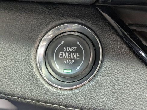 Used 2025 Buick Enclave Preferred FWD image 22