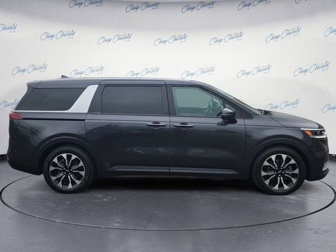 Used 2022 Kia Carnival EX FWD image 6