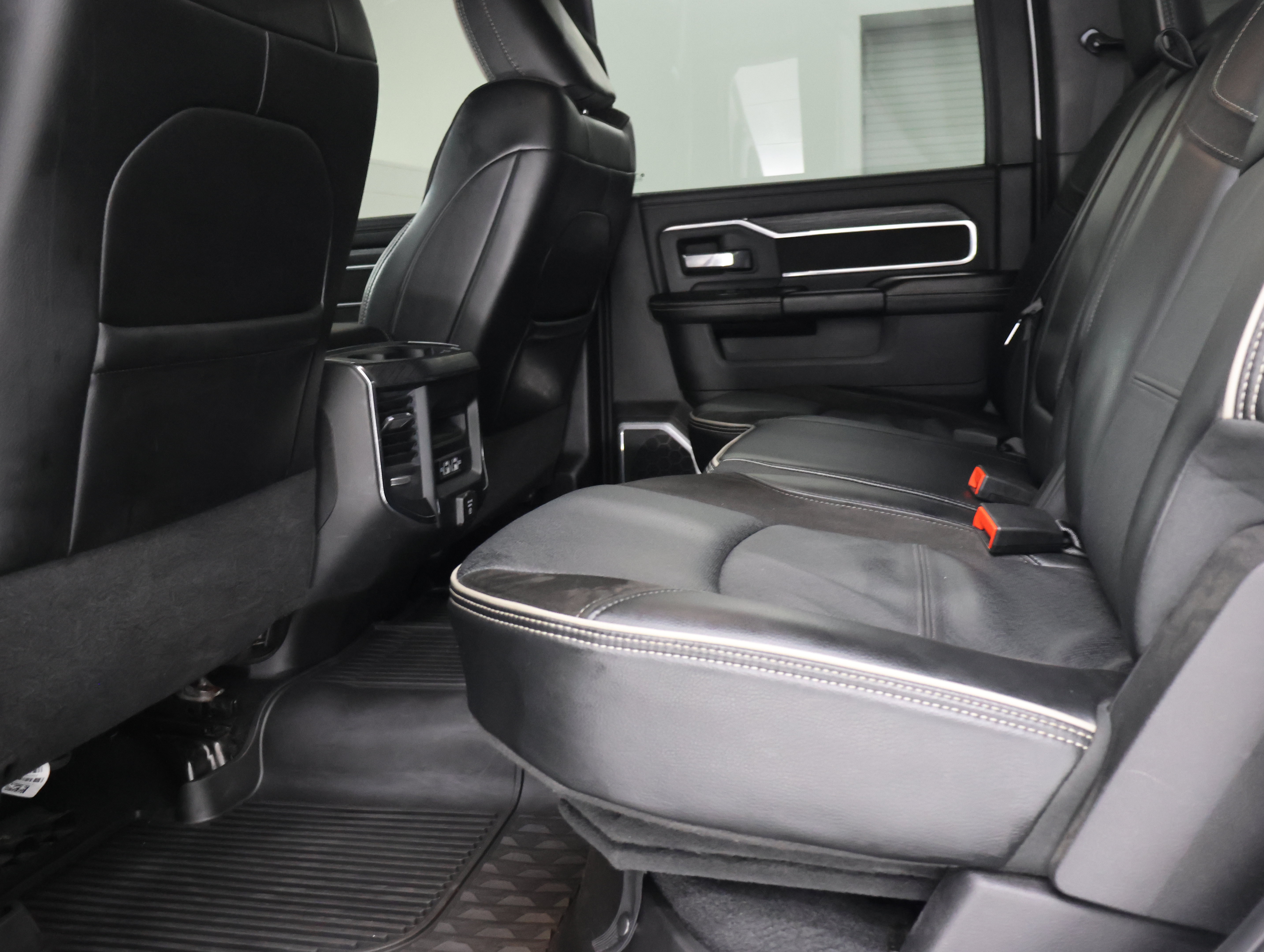 Used 2023 RAM 3500 Laramie w/ Night Edition AWD/4WD image 35
