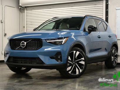 Used 2025 Volvo XC40 B5 Ultra w/ Protection Package Premier