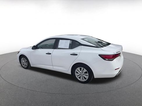 Used 2025 Nissan Sentra S image 10