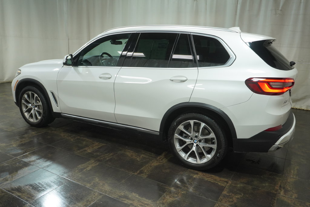 Used 2023 BMW X5 xDrive40i AWD/4WD image 7