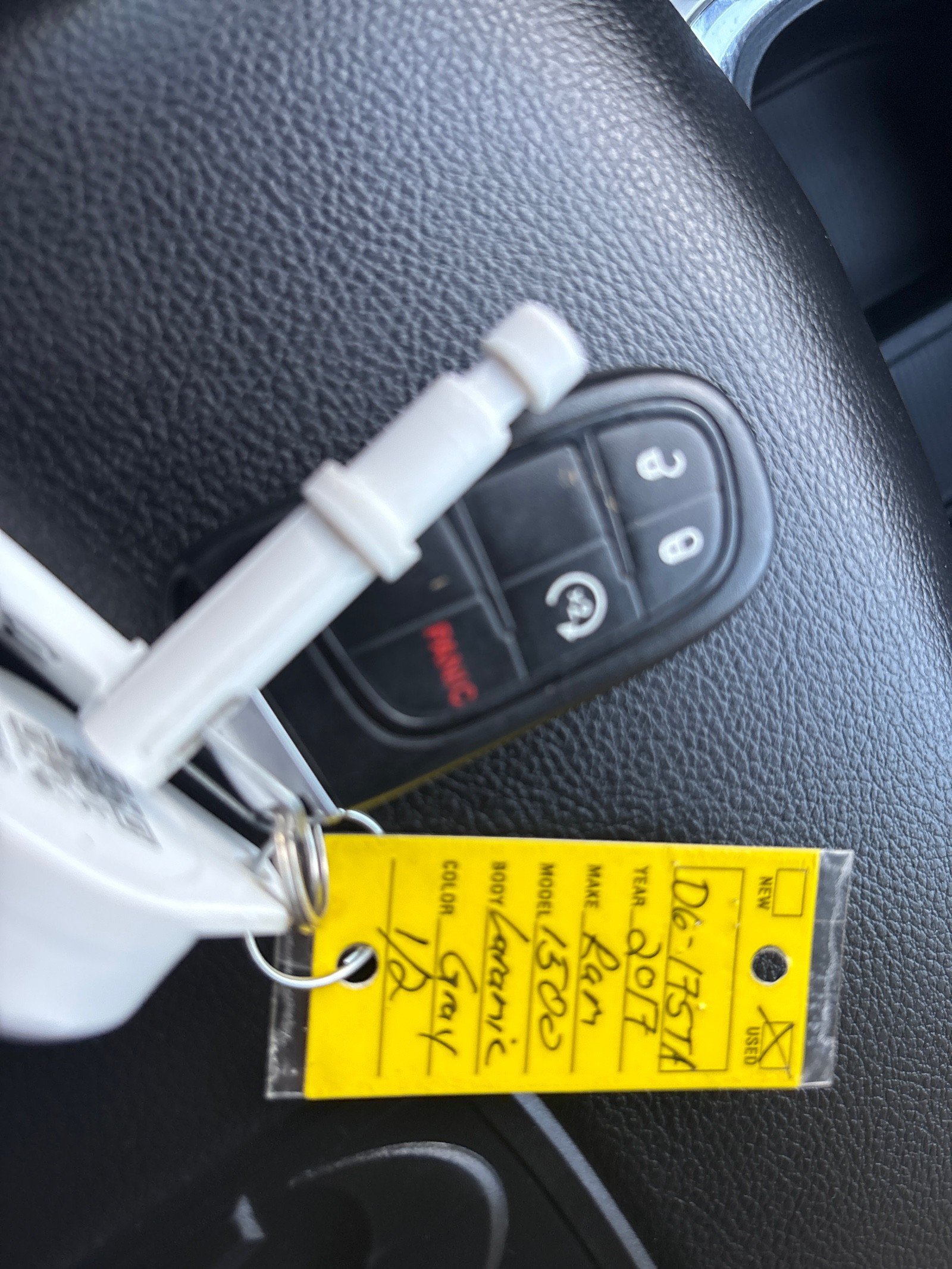 Used 2017 RAM 1500 Laramie w/ Convenience Group AWD/4WD image 25