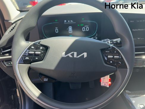 New 2026 Kia Niro LX FWD image 12