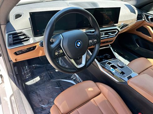 Used 2023 BMW i4 eDrive35 w/ Premium Package RWD image 9