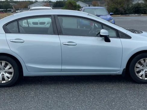 Used 2012 Honda Civic LX image 3
