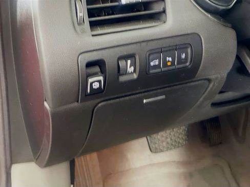 Used 2014 Chevrolet Impala LTZ FWD image 11