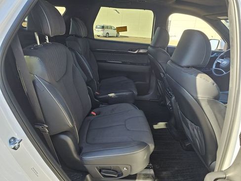 Used 2025 Hyundai Palisade Calligraphy image 32