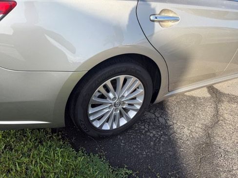 Used 2015 Toyota Avalon Limited image 6