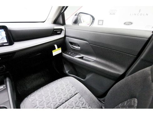 New 2026 Nissan Kicks SV w/ SV Premium Package FWD image 8
