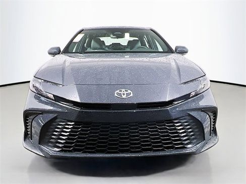 New 2025 Toyota Camry SE image 8