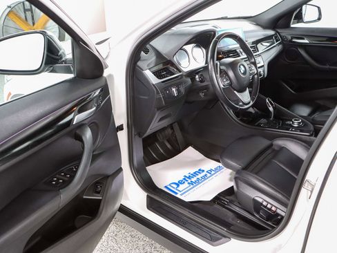 Used 2022 BMW X2 sDrive28i FWD image 3