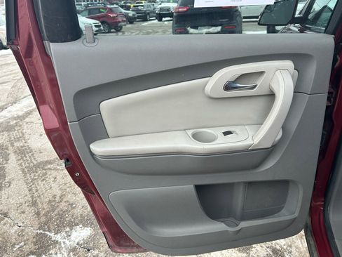 Used 2010 Chevrolet Traverse LT w/ Personal Connectivity Package image 13