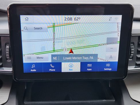 Used 2020 Ford Explorer XLT w/ Equipment Group 202A image 12