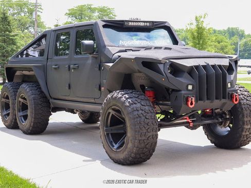 Used 2025 Jeep Gladiator Sport AWD/4WD image 12