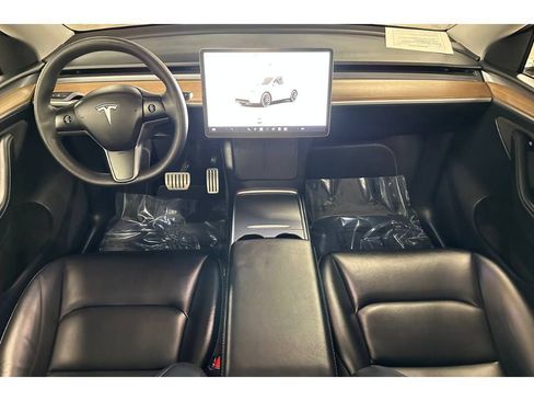 Used 2023 Tesla Model Y Performance image 23