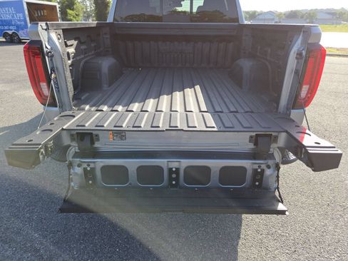 New 2026 GMC Sierra 1500 SLT w/ SLT Premium Plus Package AWD/4WD image 24