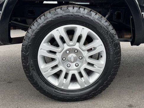 Used 2013 Ford F150 Platinum AWD/4WD image 11