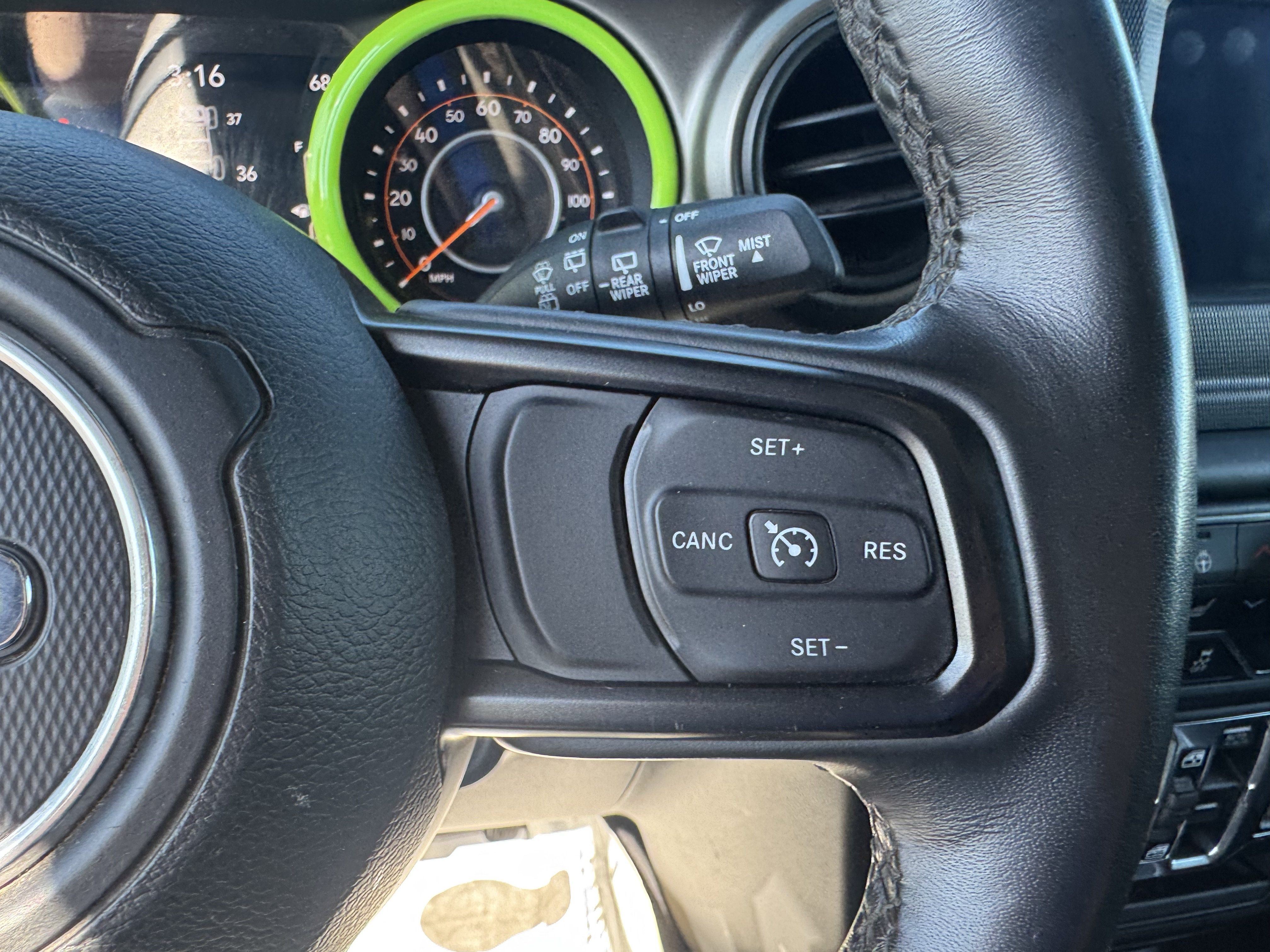 Used 2018 Jeep Wrangler Unlimited Sport S AWD/4WD image 18