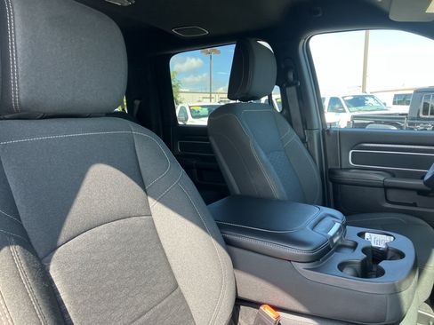 Certified 2026 RAM 2500 Big Horn AWD/4WD image 23