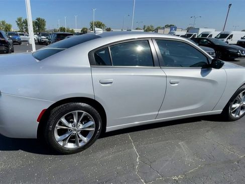 Used 2023 Dodge Charger SXT image 2