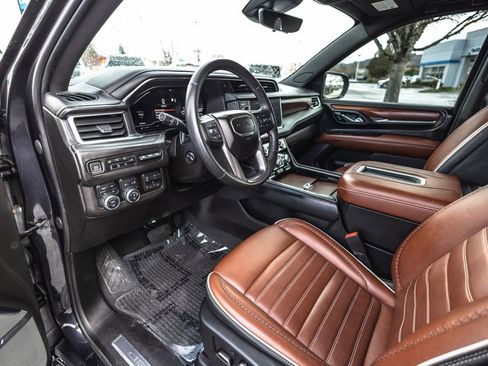 Used 2023 GMC Yukon Denali Ultimate image 23