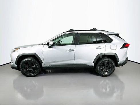 Used 2022 Toyota RAV4 XLE image 2