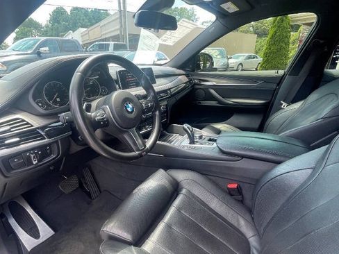 Used 2018 BMW X6 sDrive35i RWD image 11